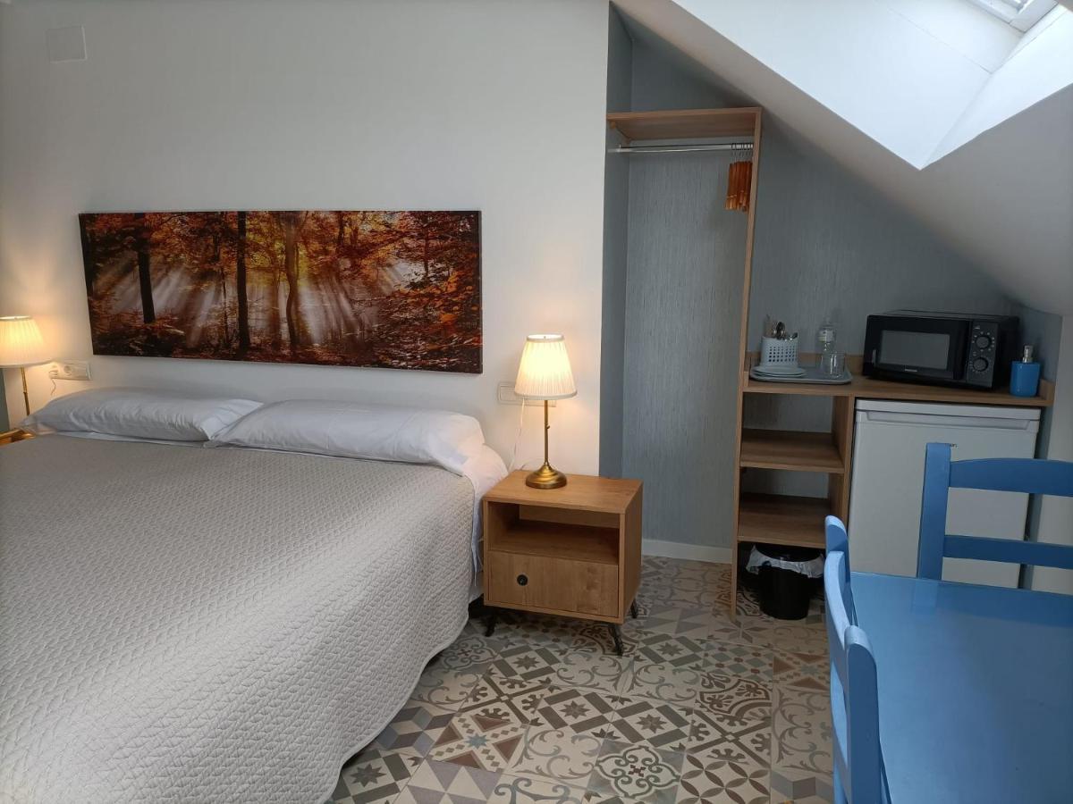 Hostal Las Encinas Villaviciosa de Odón Eksteriør bilde