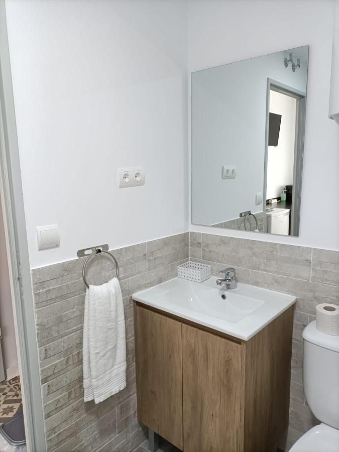 Hostal Las Encinas Villaviciosa de Odón Eksteriør bilde