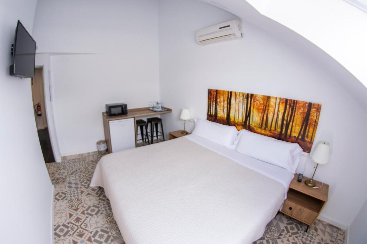 Hostal Las Encinas Villaviciosa de Odón Eksteriør bilde