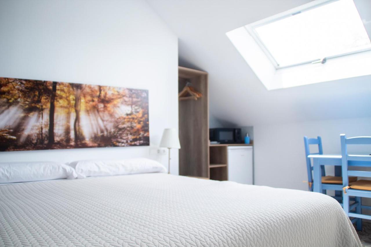 Hostal Las Encinas Villaviciosa de Odón Eksteriør bilde